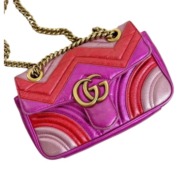 Gucci Handbags - GUCCI Marmont Metallic Bag